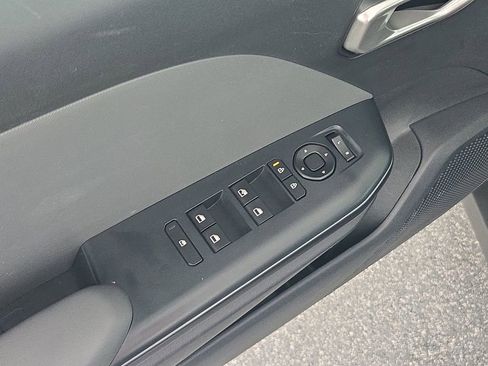 Used 2025 Kia K4 LXS image 27