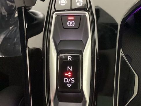 Certified 2025 Audi Q5 Premium Plus w/ Premium Plus image 27