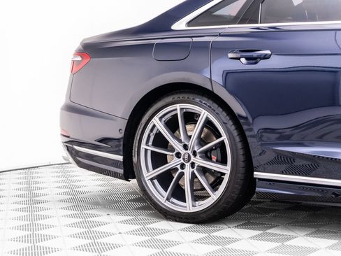Used 2025 Audi S8 AWD/4WD image 37