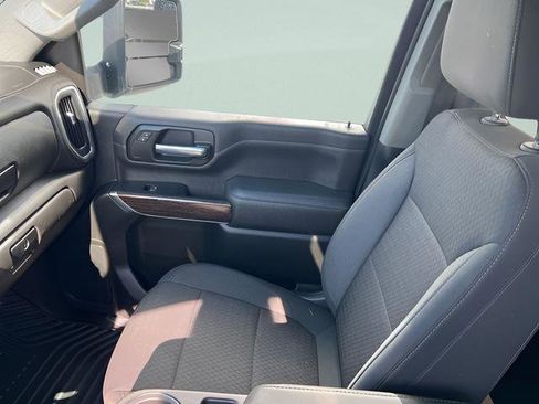 Used 2023 GMC Sierra 3500 SLE w/ SLE Convenience Package AWD/4WD image 16