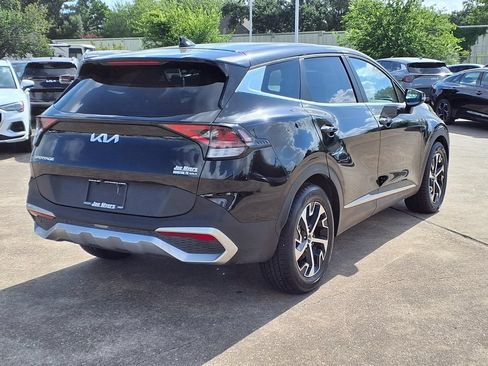 Certified 2025 Kia Sportage EX FWD image 4