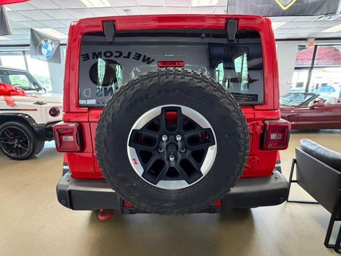 Used 2019 Jeep Wrangler Unlimited Rubicon AWD/4WD image 15