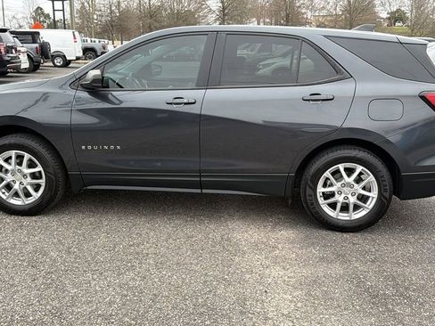 Certified 2022 Chevrolet Equinox LS w/ LS Convenience Package image 8