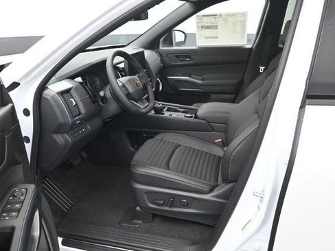 New 2026 Nissan Pathfinder Rock Creek AWD/4WD image 9