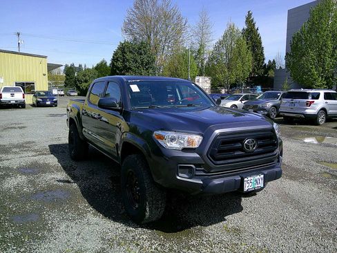 Used 2022 Toyota Tacoma SR AWD/4WD image 7