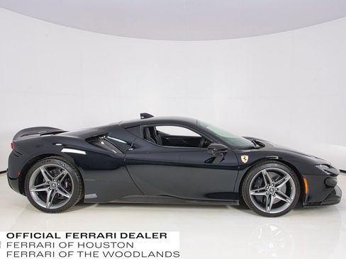 Used 2021 Ferrari SF90 Stradale image 3