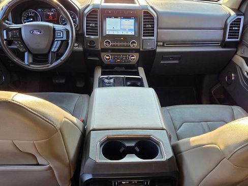 Used 2019 Ford Expedition Limited RWD image 14