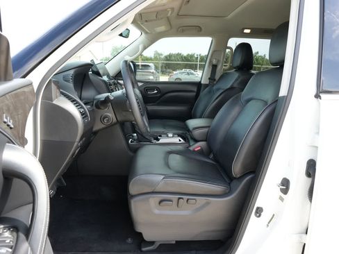 Used 2023 INFINITI QX80 Luxe w/ Cargo Package AWD/4WD image 17