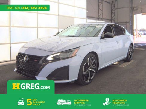 Used 2023 Nissan Altima 2.5 SR FWD image 1