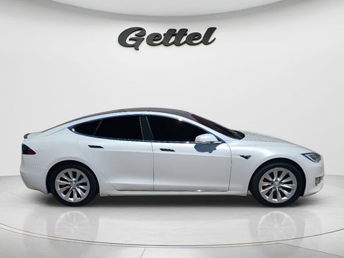Used 2019 Tesla Model S Performance AWD/4WD image 4