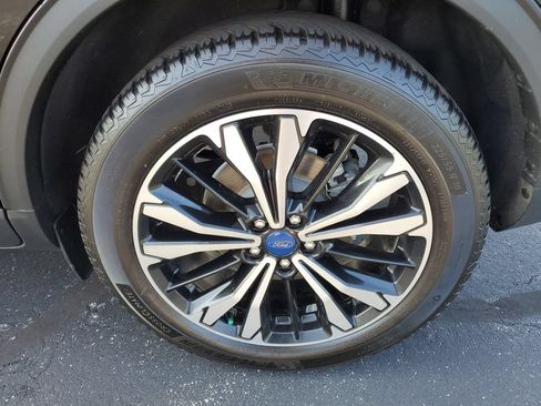 Used 2022 Ford Escape SEL w/ SEL Stealth AWD Package image 36