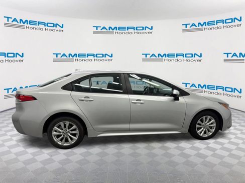 Used 2024 Toyota Corolla LE w/ LE Convenience Package FWD image 6