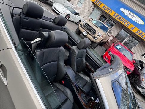 Used 2007 BMW 328i Convertible image 26