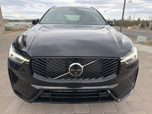 New 2026 Volvo XC60 T8 Plus w/ Protection Package Premier AWD/4WD image 3