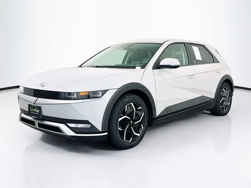 Used 2024 Hyundai Ioniq 5 SEL AWD/4WD image 3