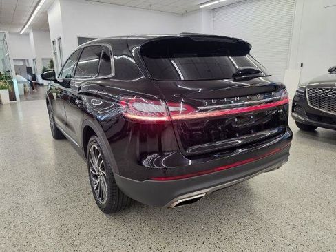 Used 2019 Lincoln Nautilus Reserve AWD/4WD image 6
