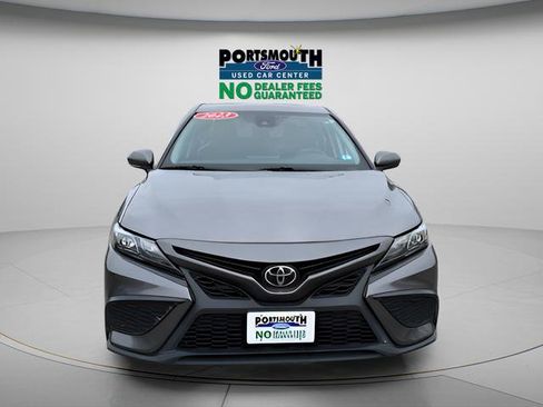 Used 2023 Toyota Camry SE FWD image 9