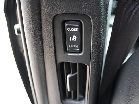 Used 2024 Honda Odyssey Elite image 23