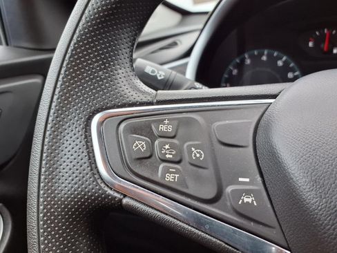 Used 2024 Chevrolet Malibu LT FWD image 13
