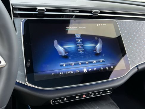 New 2026 Mercedes-Benz E 350 4MATIC Sedan image 19