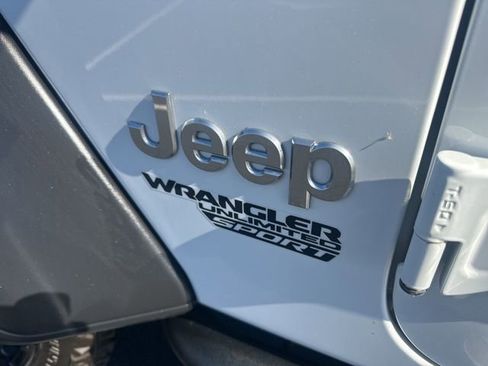 Used 2021 Jeep Wrangler Unlimited Sport AWD/4WD image 31