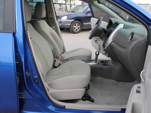 Used 2015 Nissan Versa SV FWD image 26
