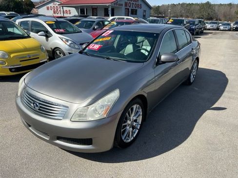 Used 2007 INFINITI G35 Journey w/ Performance Tire & Wheel Pkg image 1