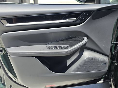New 2026 Porsche Macan Electric RWD image 13