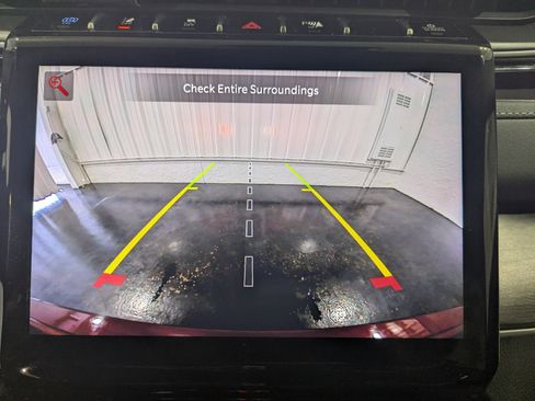 Used 2023 Jeep Grand Cherokee 4x4 image 33