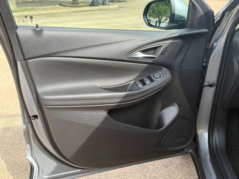 Used 2025 Buick Encore GX Preferred image 18