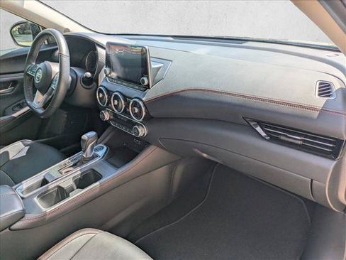 Used 2023 Nissan Sentra SR w/ SR Premium Package FWD image 22