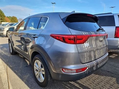 Used 2018 Kia Sportage LX image 4