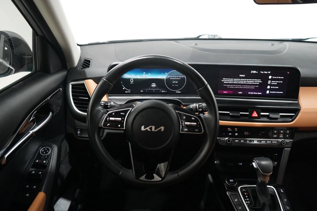 Used 2024 Kia Seltos EX AWD/4WD image 16
