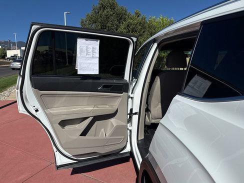 Used 2018 Volkswagen Atlas SEL AWD/4WD image 20