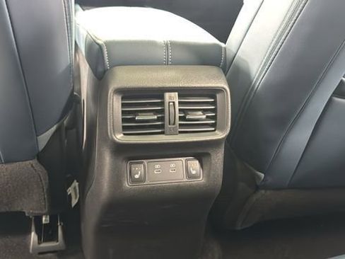 New 2025 Nissan Murano Platinum w/ Cargo Package AWD/4WD image 40