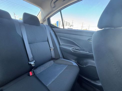 Used 2025 Nissan Versa SV FWD image 37