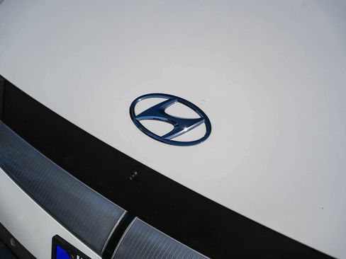 Used 2024 Hyundai Ioniq 5 Limited AWD/4WD image 3