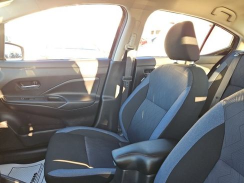 Used 2024 Nissan Versa SV w/ Trunk Package image 27