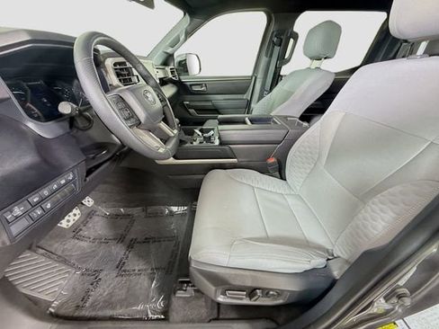 Certified 2025 Toyota Tundra SR5 w/ TRD Off-Road Package AWD/4WD image 19