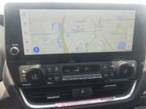 Used 2025 Toyota Grand Highlander XLE FWD image 16