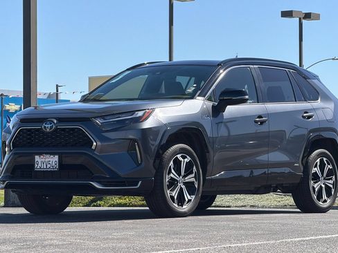 Used 2024 Toyota RAV4 XSE w/ Weather Package AWD/4WD image 9