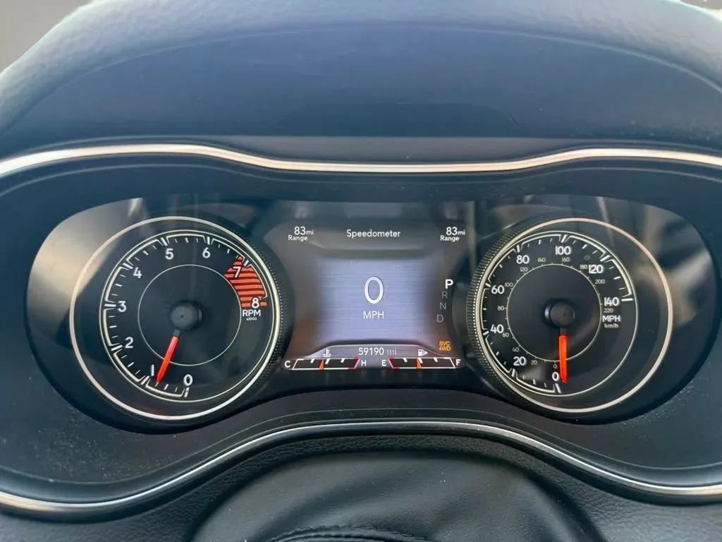 Used 2019 Jeep Cherokee Limited w/ Luxury Group AWD/4WD image 22