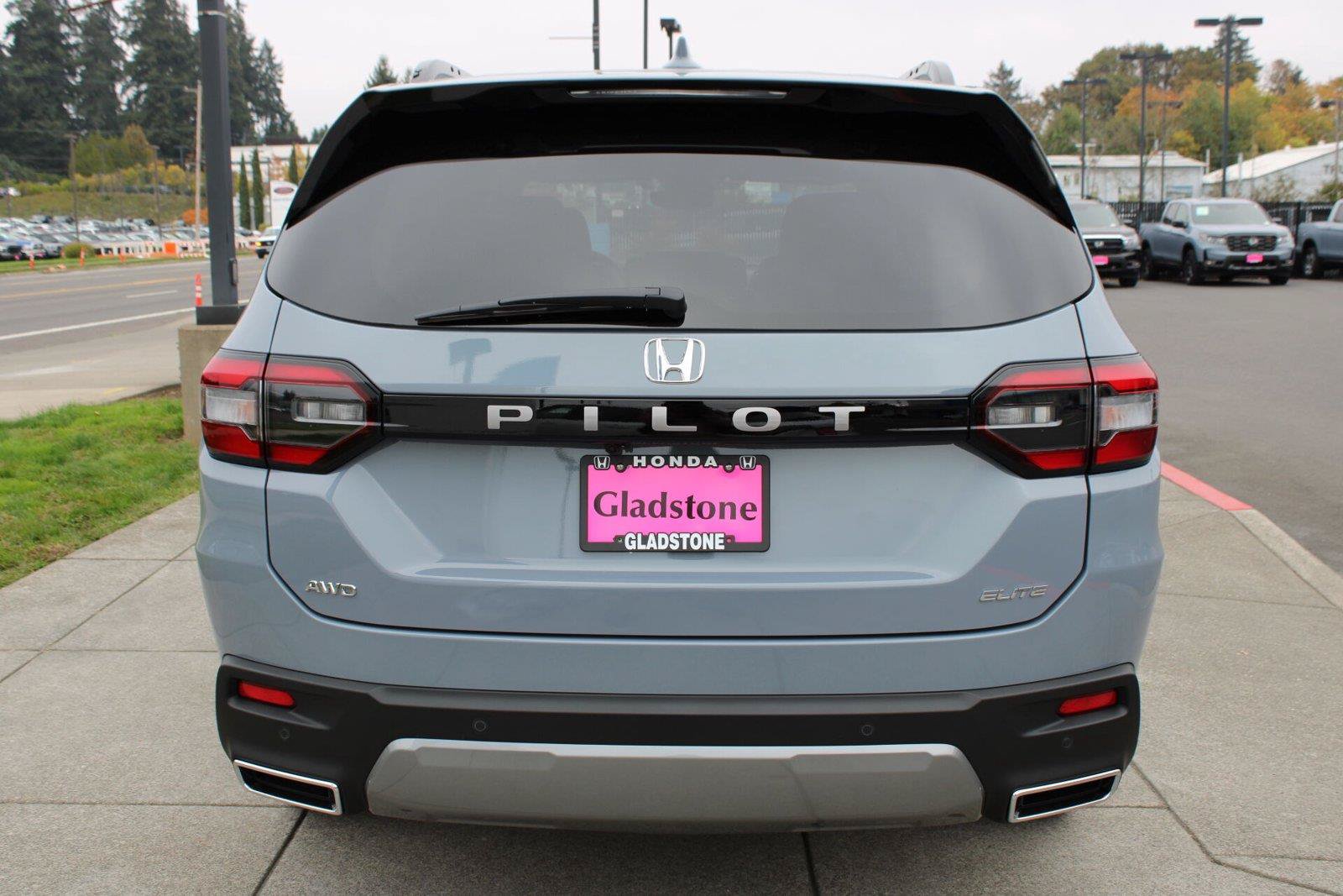 New 2026 Honda Pilot Elite image 4