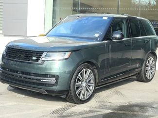 Used 2023 Land Rover Range Rover SE video 1