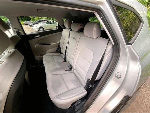 Used 2019 Hyundai Tucson SE AWD/4WD image 25