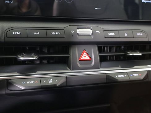 Used 2025 Kia K4 EX image 44