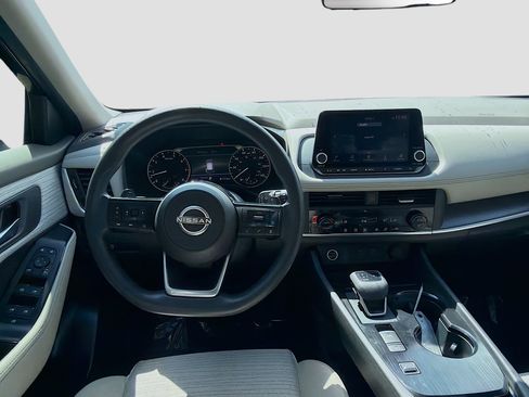 Used 2023 Nissan Rogue SV FWD image 20