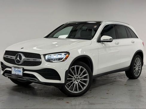 Used 2021 Mercedes-Benz GLC 300 4MATIC w/ AMG Line image 1