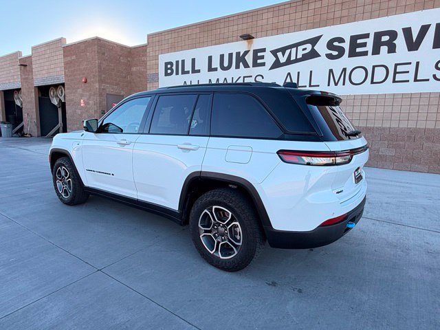 Used 2023 Jeep Grand Cherokee Trailhawk w/ Luxury Tech Group III AWD/4WD image 9