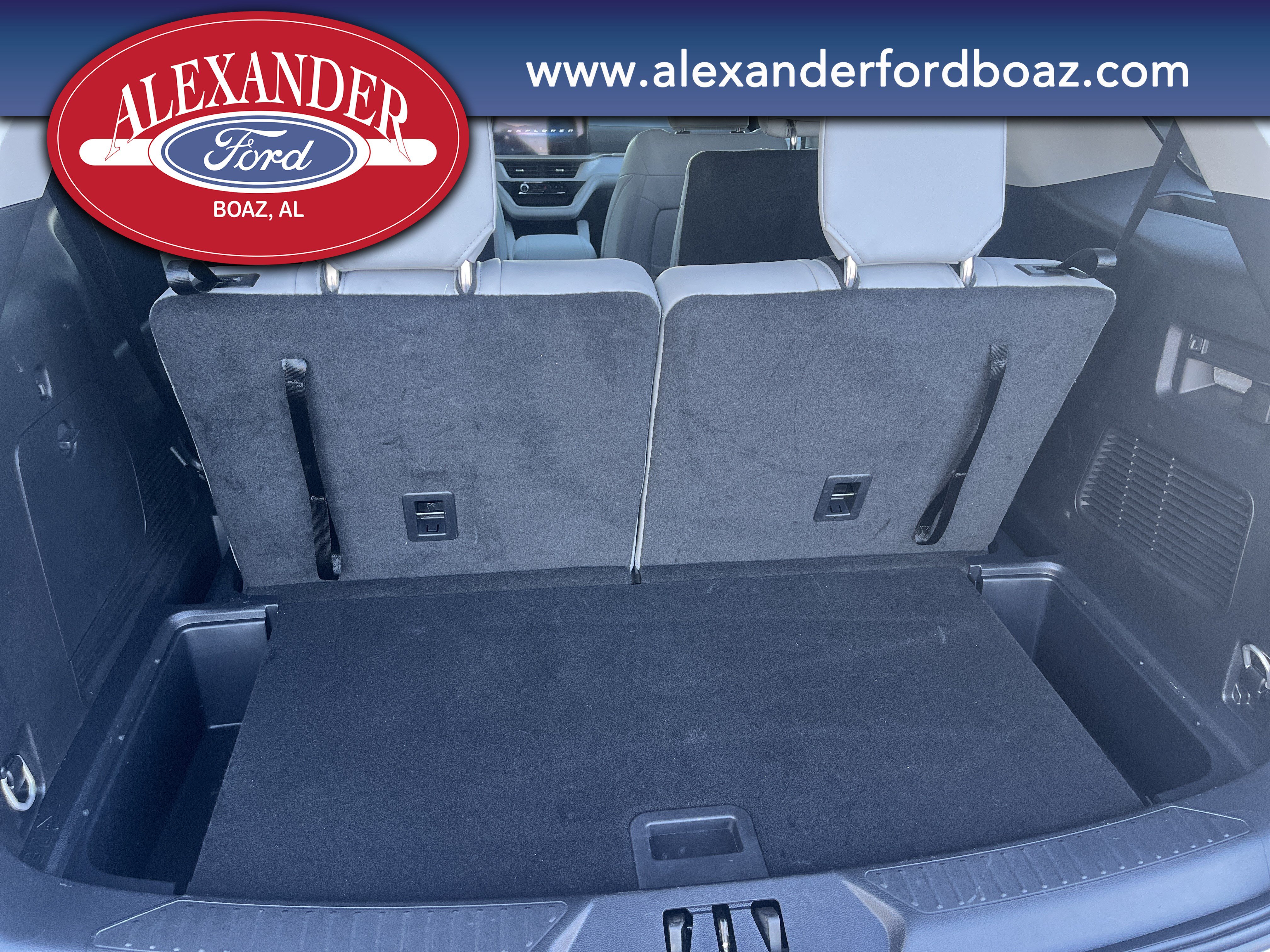 Used 2025 Ford Explorer Active w/ Active Comfort Package AWD/4WD image 19